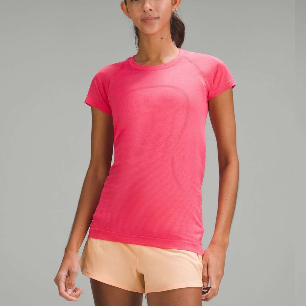 Lululemon Swiftly Tech Short-Sleeve Shirt 2.0 Sz 14 In Lip Gloss / Lip Gloss